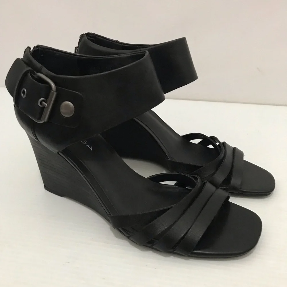 Via Spiga Black Wedge Sandals Size 8.5M